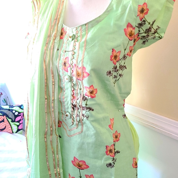 Salwar Kameez Tops - New pastel Green Salwar suit